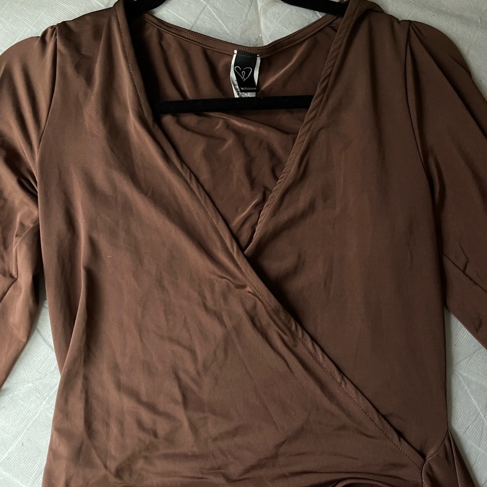 Windsor Brown Wrap Around